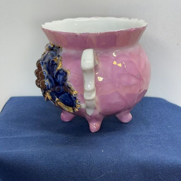 Antique German Gilded Footed 4 leg Pink Tea Cup - Porcelain Relief Grapes Gold - Picture 2 of 9